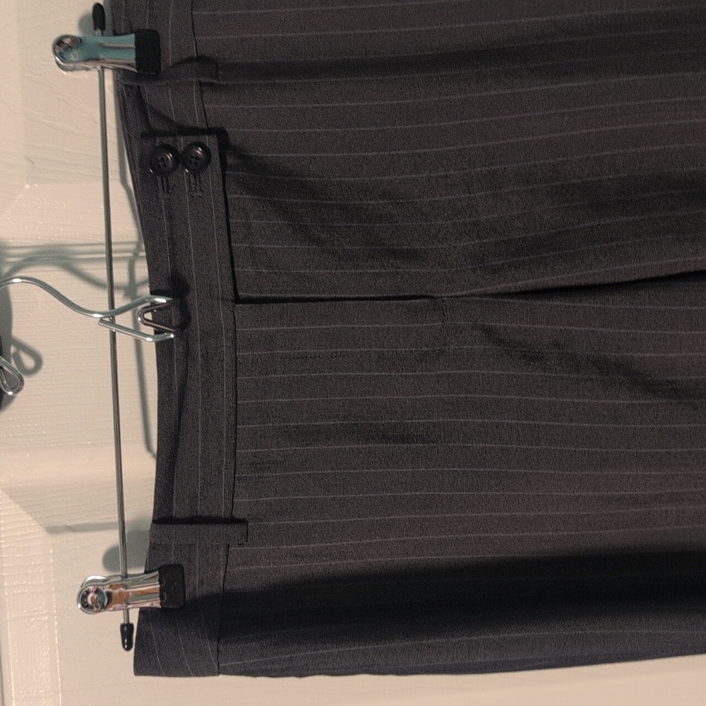 Ann Taylor Charcoal Pinstripe Suit 6P - Picture 5 of 10
